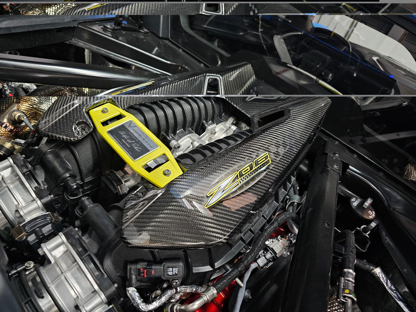 C8 Z06 Custom Airbrushed Carbon Fiber Engine Cover